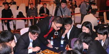 混双冠军颁奖仪式视频吃瓜,甜蜜瞬间,瓜味十足!